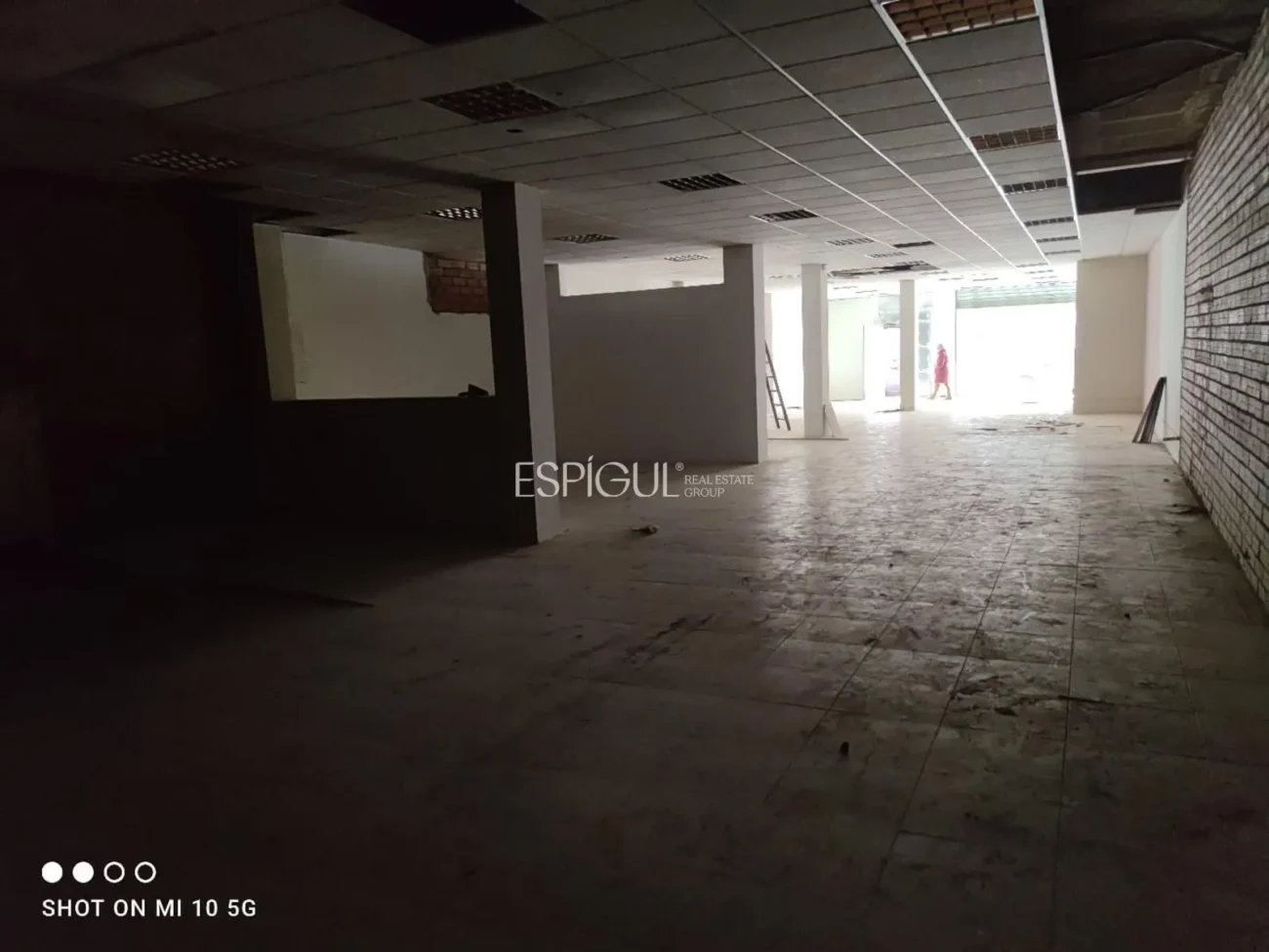 Local comercial situat a la zona Migdia, a prop de l’Hipercor de Girona!