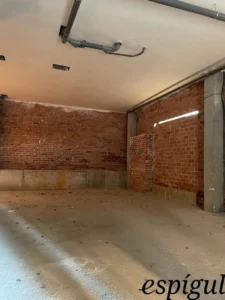 Local comercial a pie de calle, zona Mediodía, ¡cerca de la nueva clínica Girona!