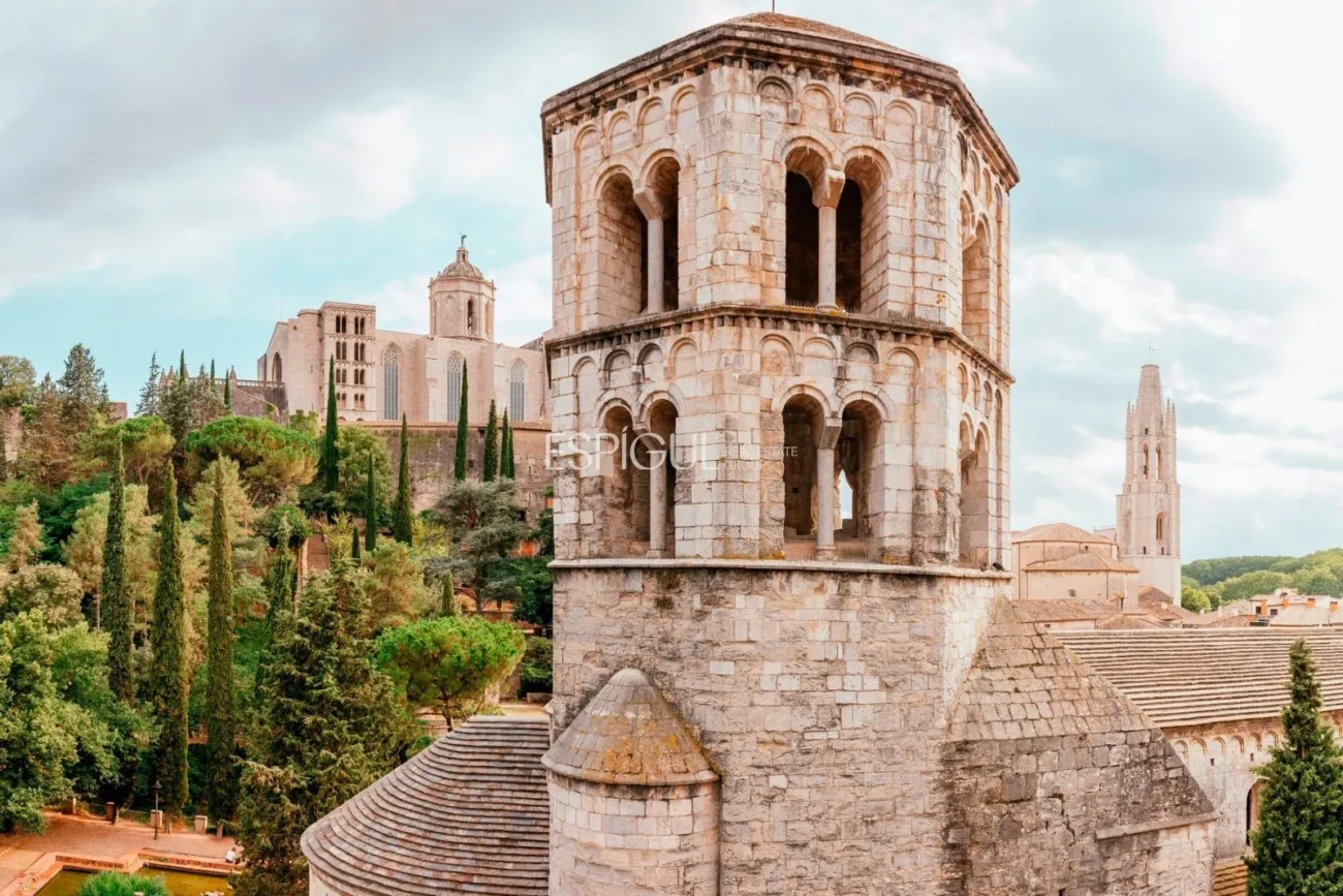 Plaza de garaje en plaza Garrotxa