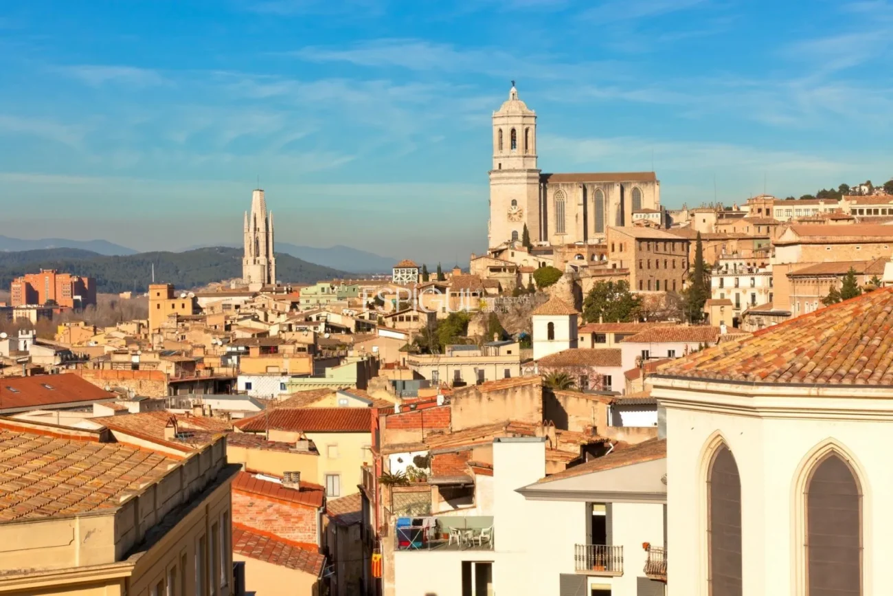 Plaza de garaje en plaza Garrotxa