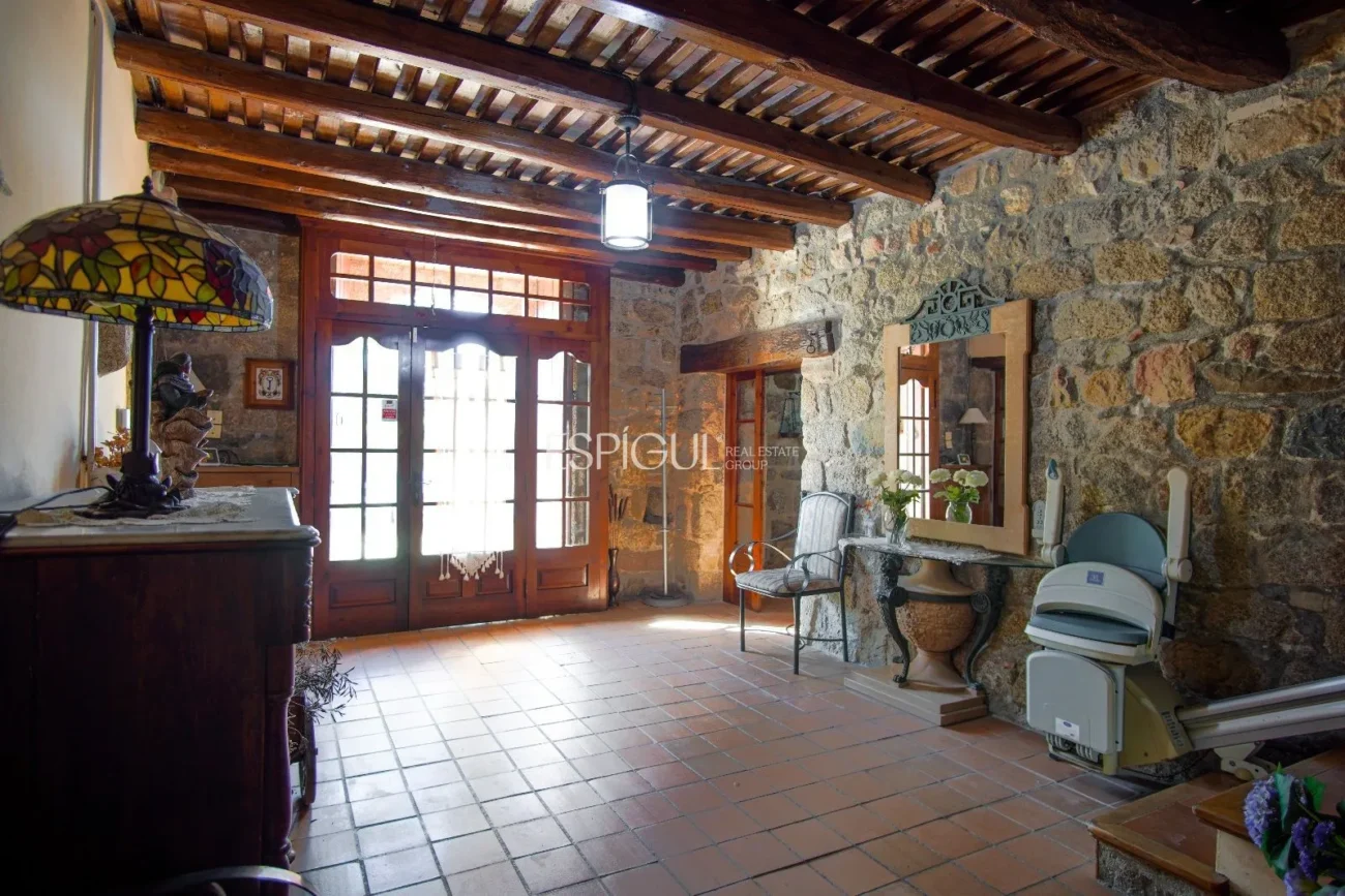 Finca rustique du IXe siècle à vendre à Llagostera, Gérone.