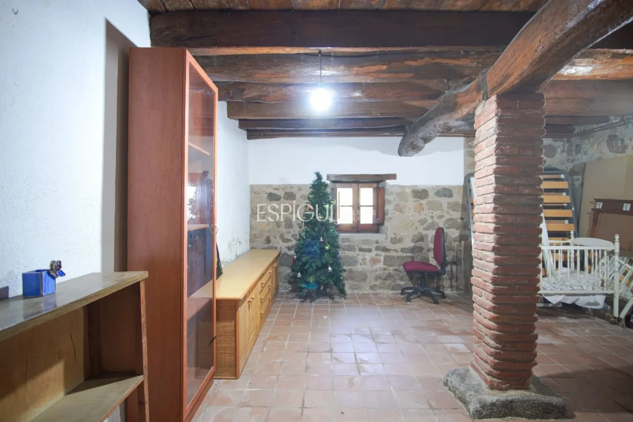 Finca rustique du IXe siècle à vendre à Llagostera, Gérone.