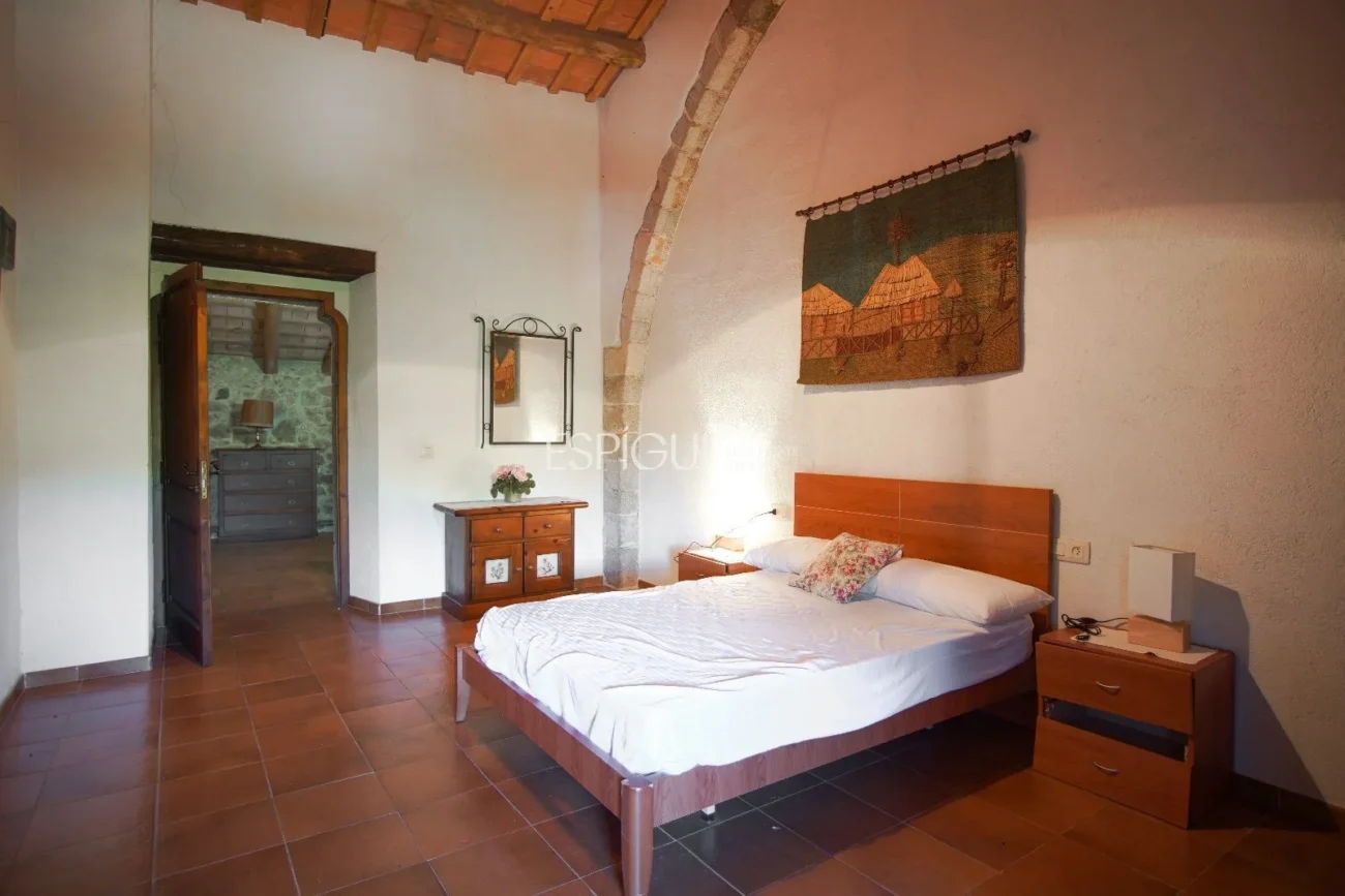 Finca rustique du IXe siècle à vendre à Llagostera, Gérone.
