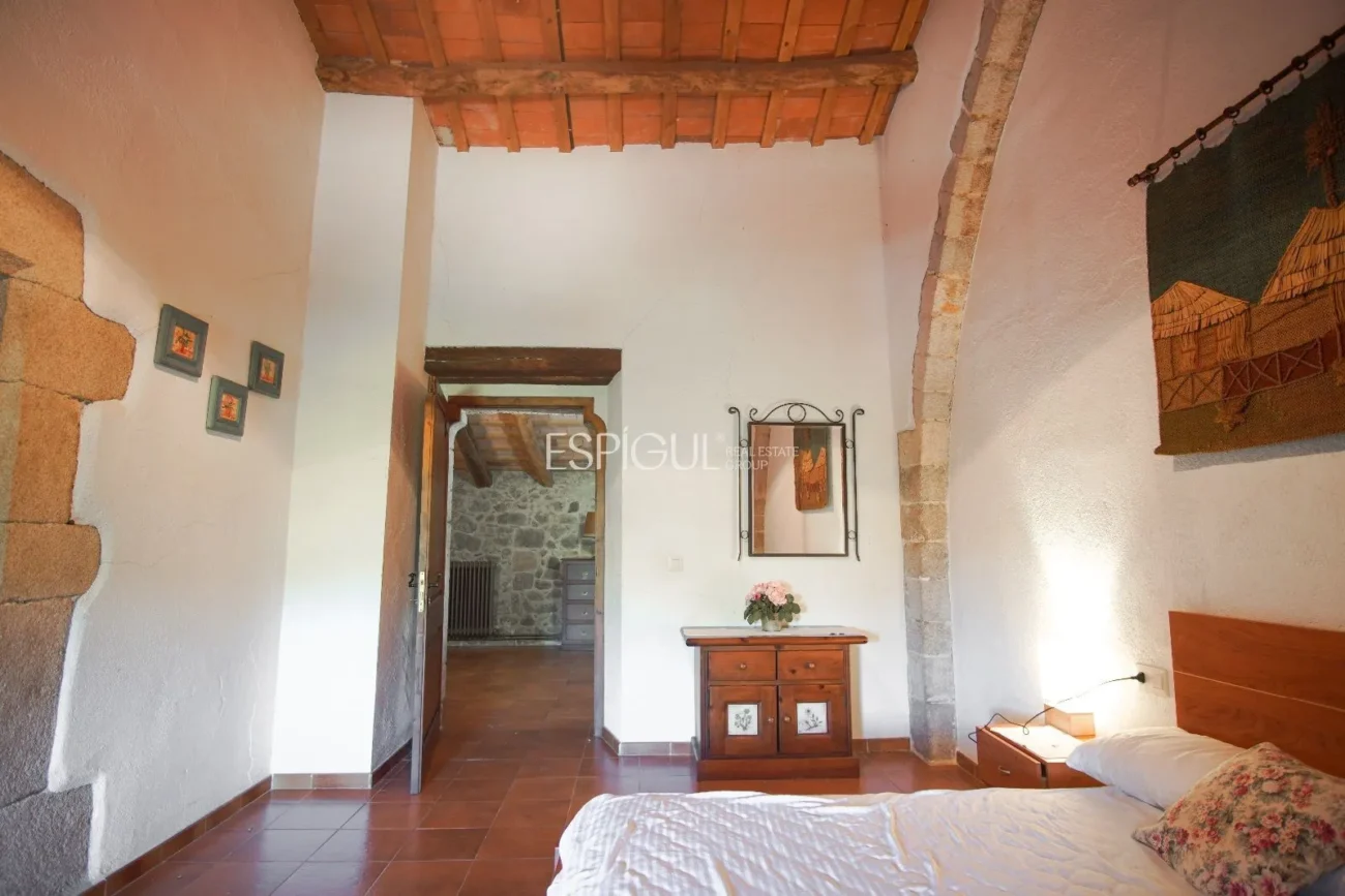 Finca rustique du IXe siècle à vendre à Llagostera, Gérone.