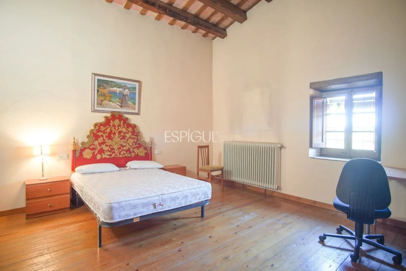 Finca rustique du IXe siècle à vendre à Llagostera, Gérone.