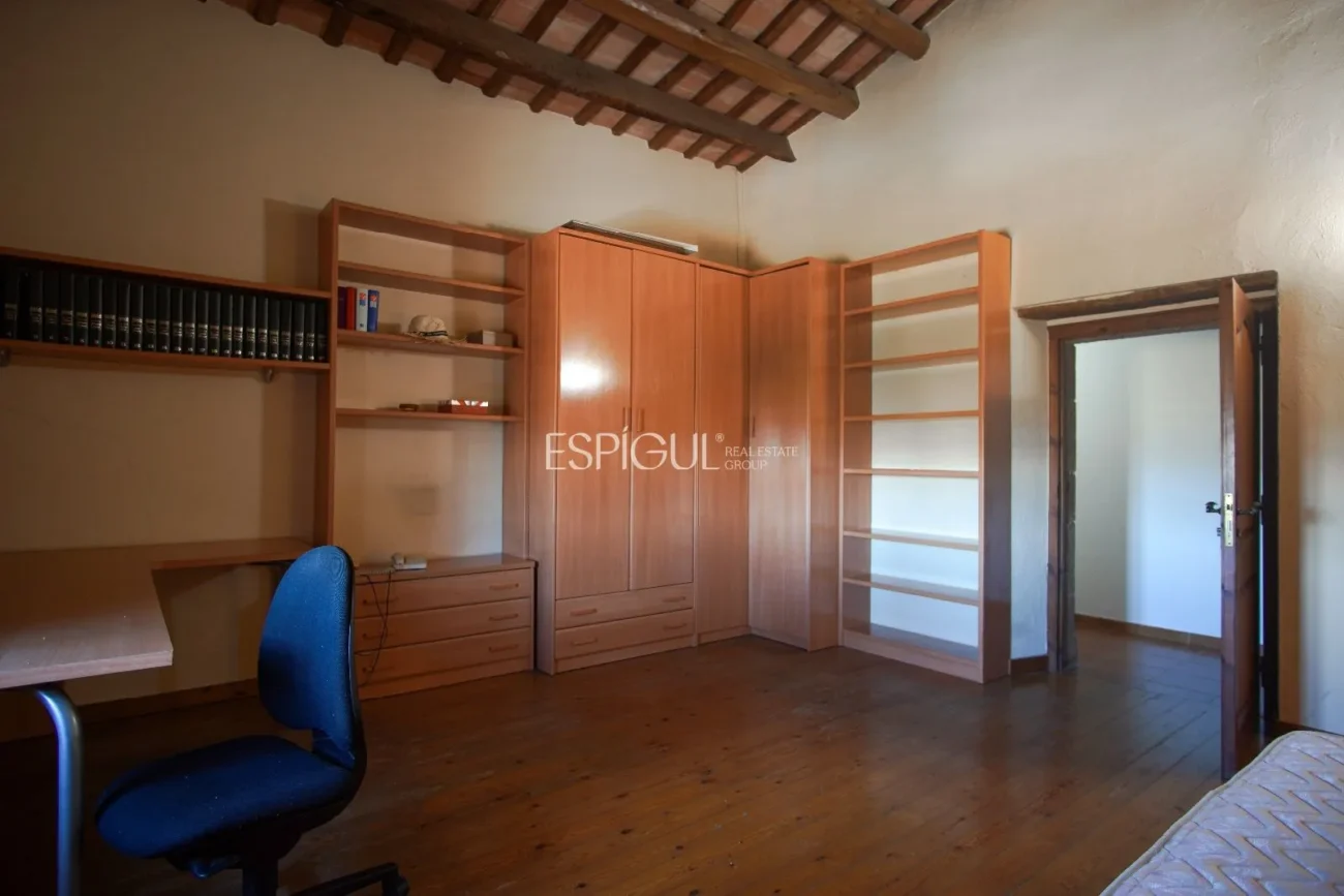 Finca rustique du IXe siècle à vendre à Llagostera, Gérone.