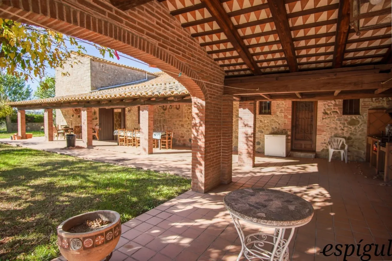 Rustic property from the 9th century for sale in LLagostera, Girona.