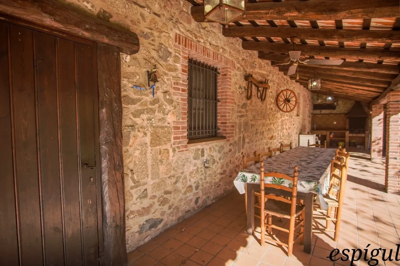 Rustic property from the 9th century for sale in LLagostera, Girona.