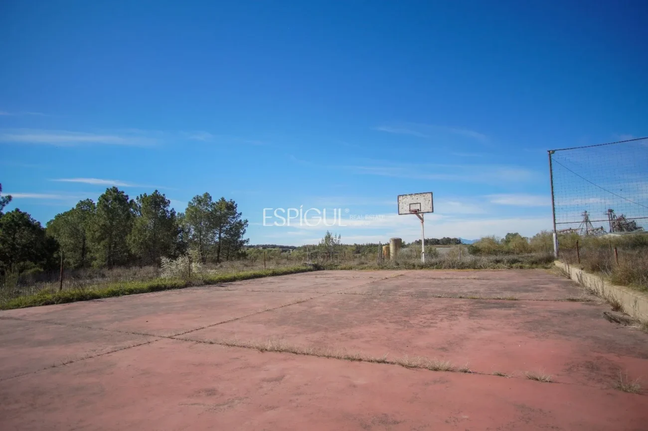 Finca rustique du IXe siècle à vendre à Llagostera, Gérone.