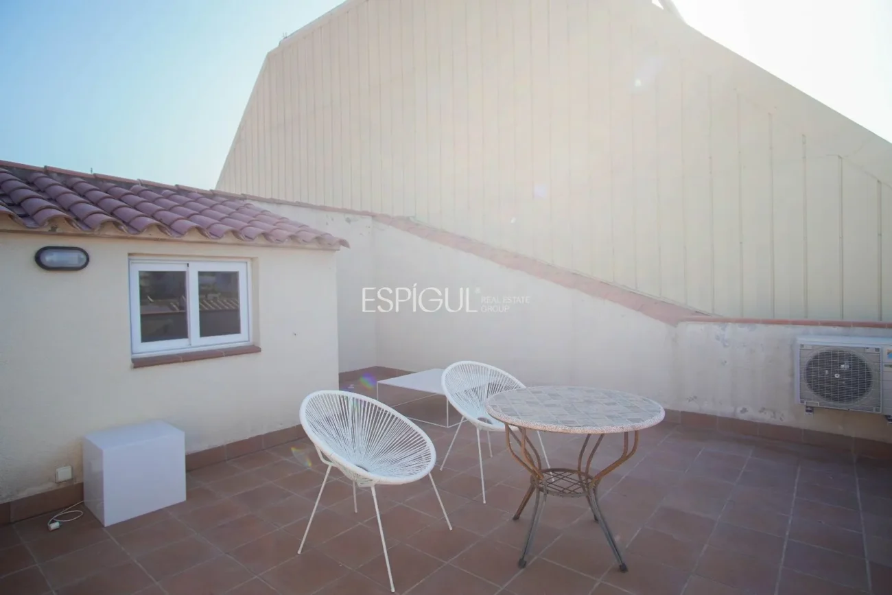 Продается триплекс в центре Плайя-де-Аро