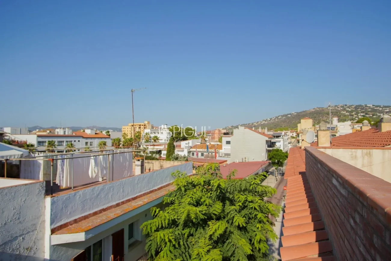 Продается триплекс в центре Плайя-де-Аро