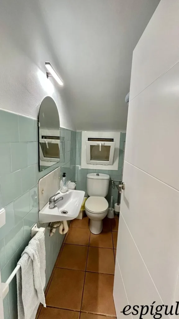 Casa de 6 habitacions en venda a la urbanització Els Pins amb vistes al mar