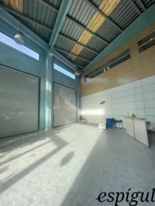 Fantastic commercial premises in the Montfullà estate (Mirona) of 480 m2