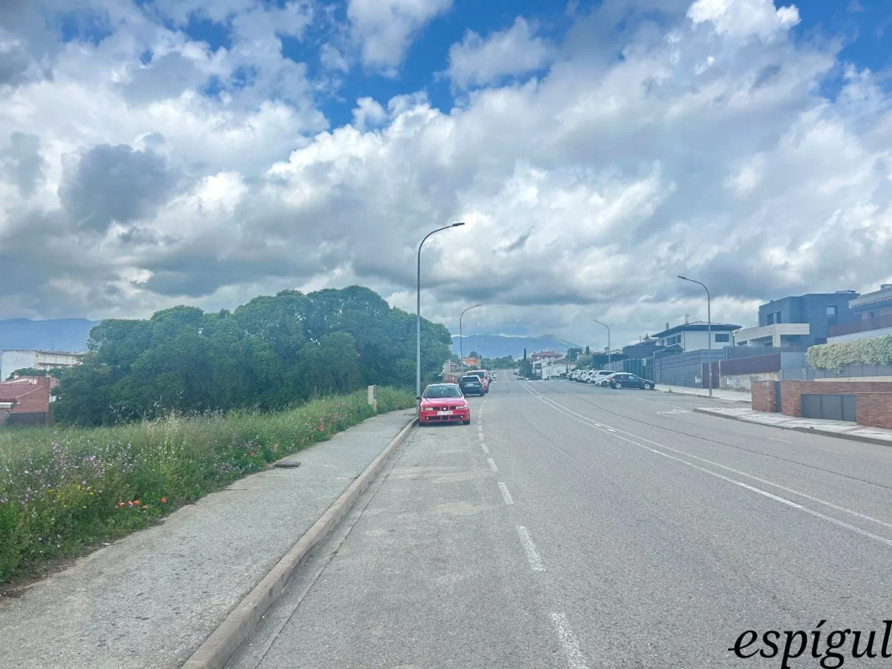 Ideal parcela en venta en Santa Coloma