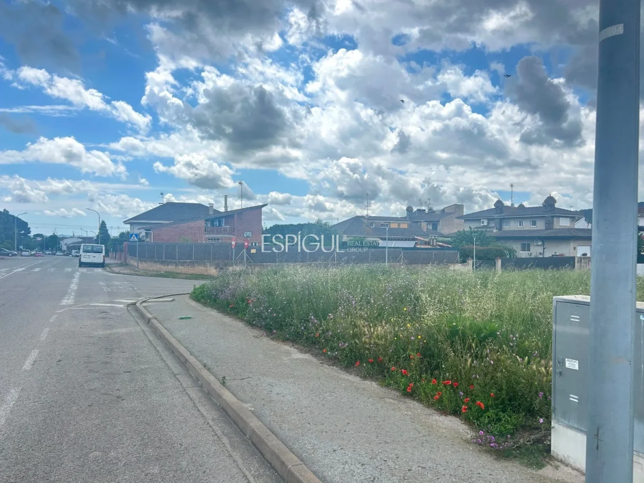 Ideal parcela en venta en Santa Coloma