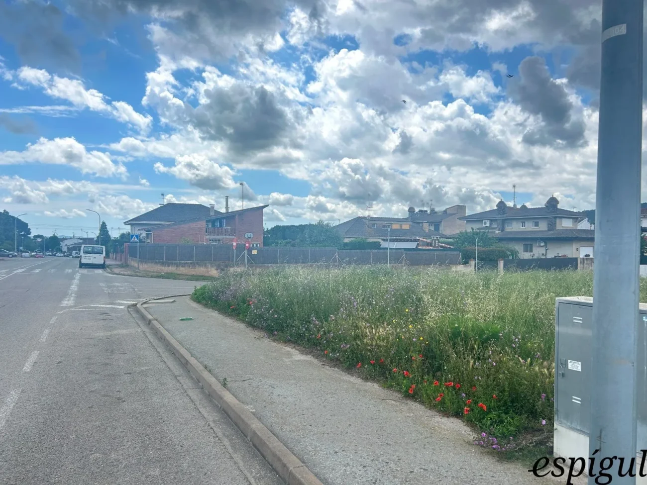 Ideal parcela en venta en Santa Coloma