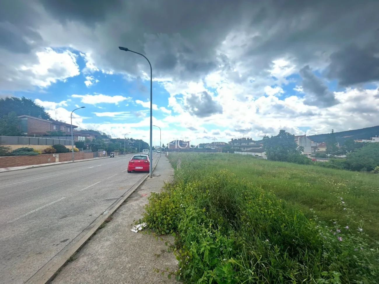 Ideal parcela en venta en Santa Coloma