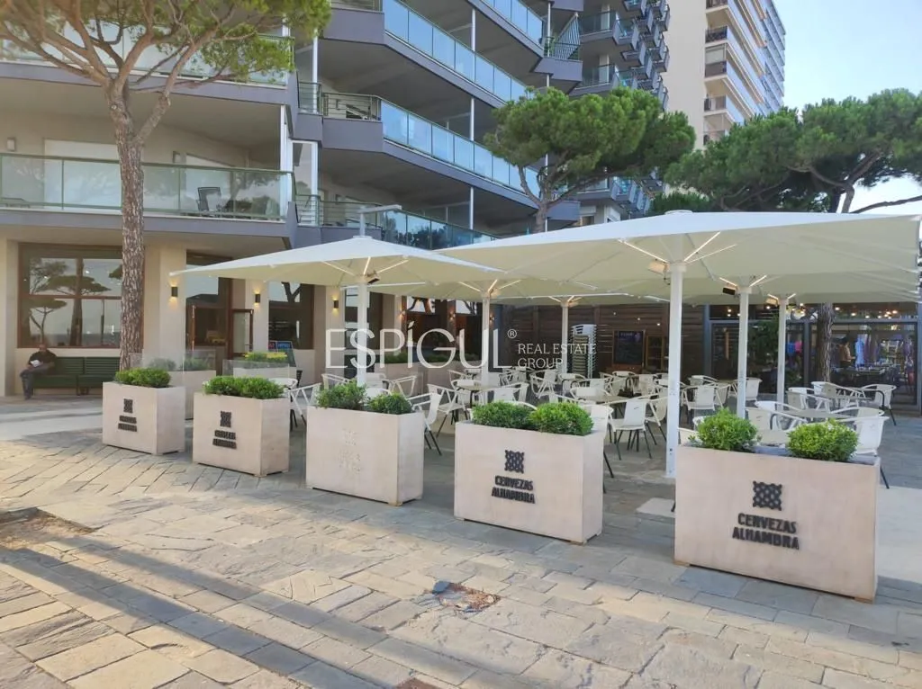 Traspaso de restaurante en primera línea de mar en Platja d’Aro