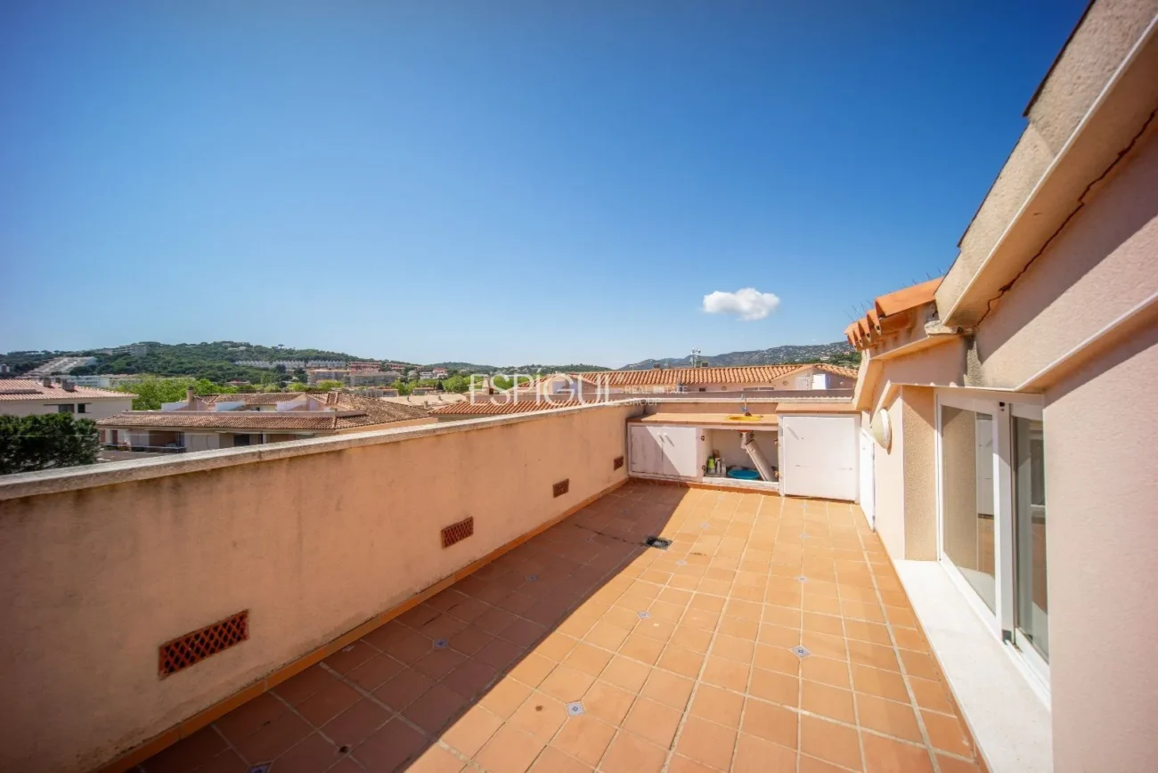 Dúplex con piscina vista al mar S’Agaró