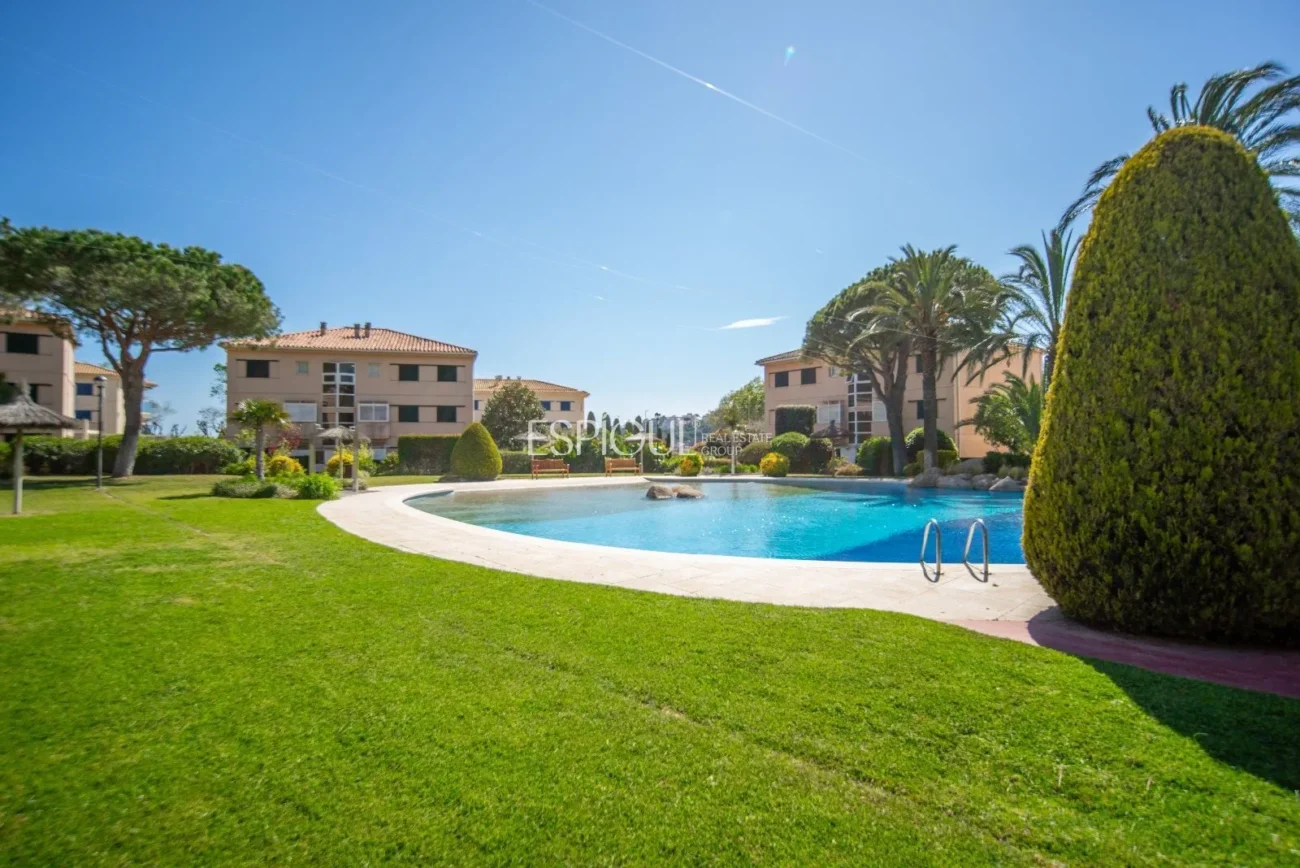 Dúplex con piscina vista al mar S’Agaró