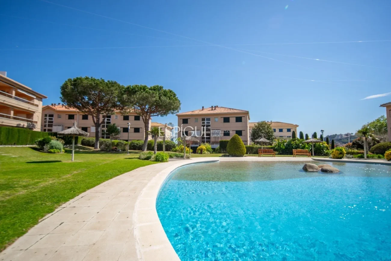 Dúplex con piscina vista al mar S’Agaró