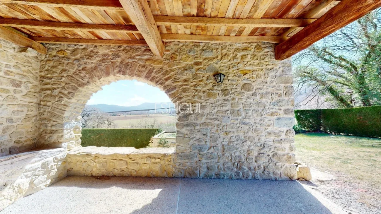 Masía totalmente reformada con encanto