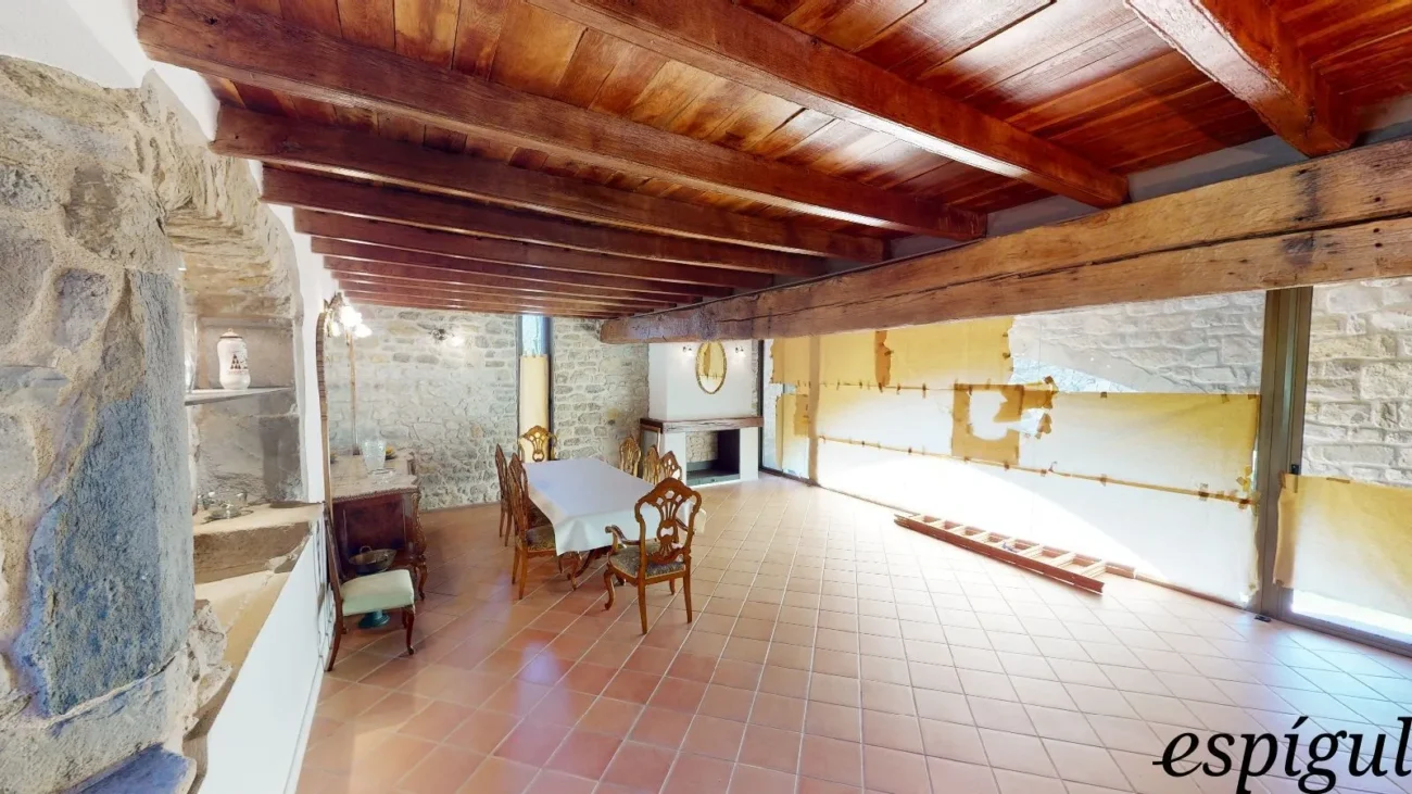 Totally refurbished farmhouse with charm