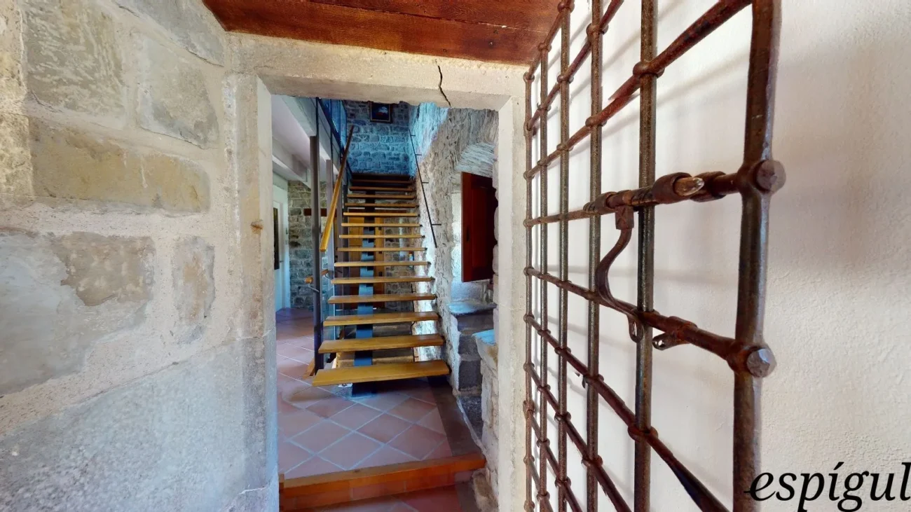Totally refurbished farmhouse with charm