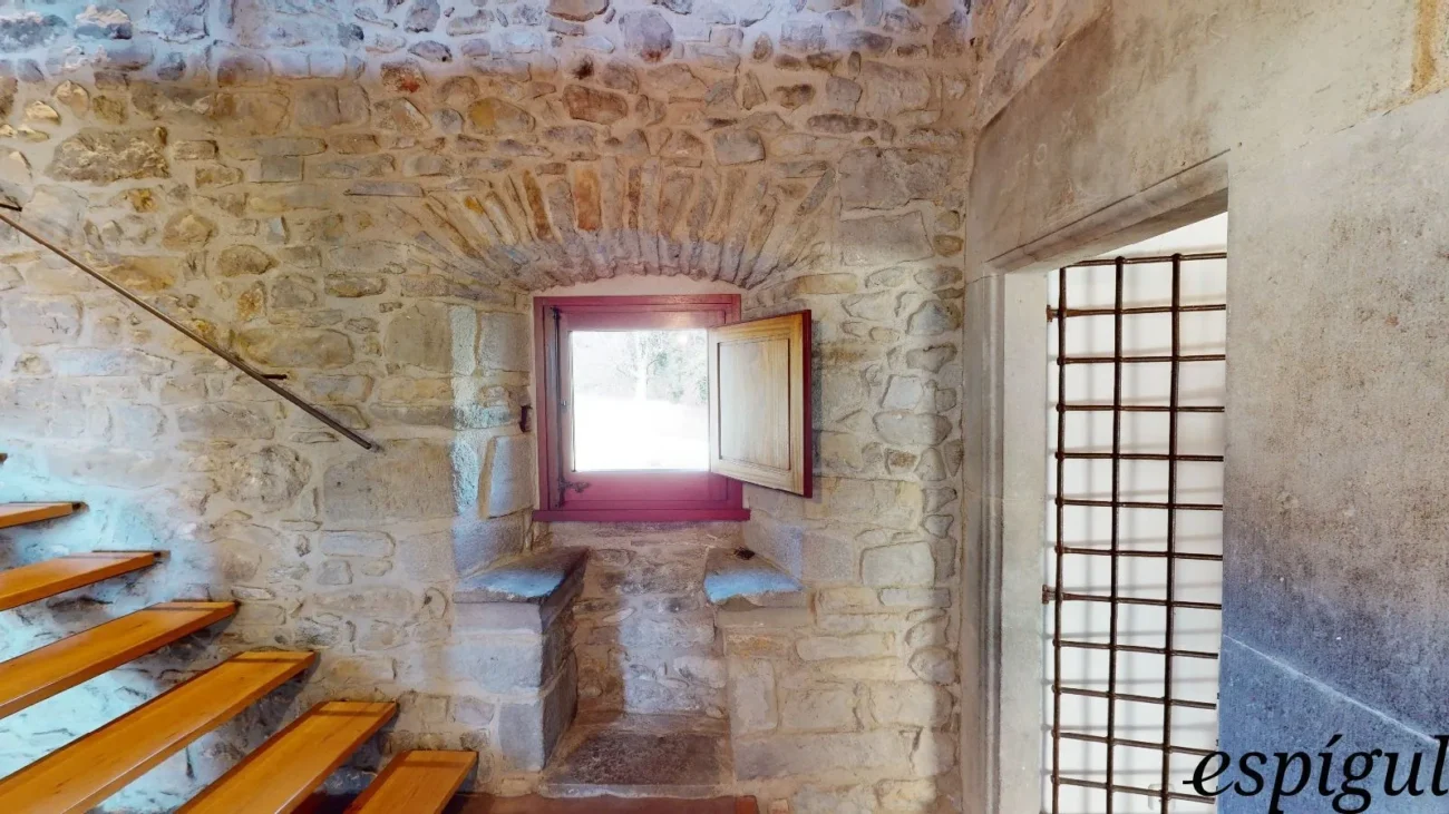 Totally refurbished farmhouse with charm
