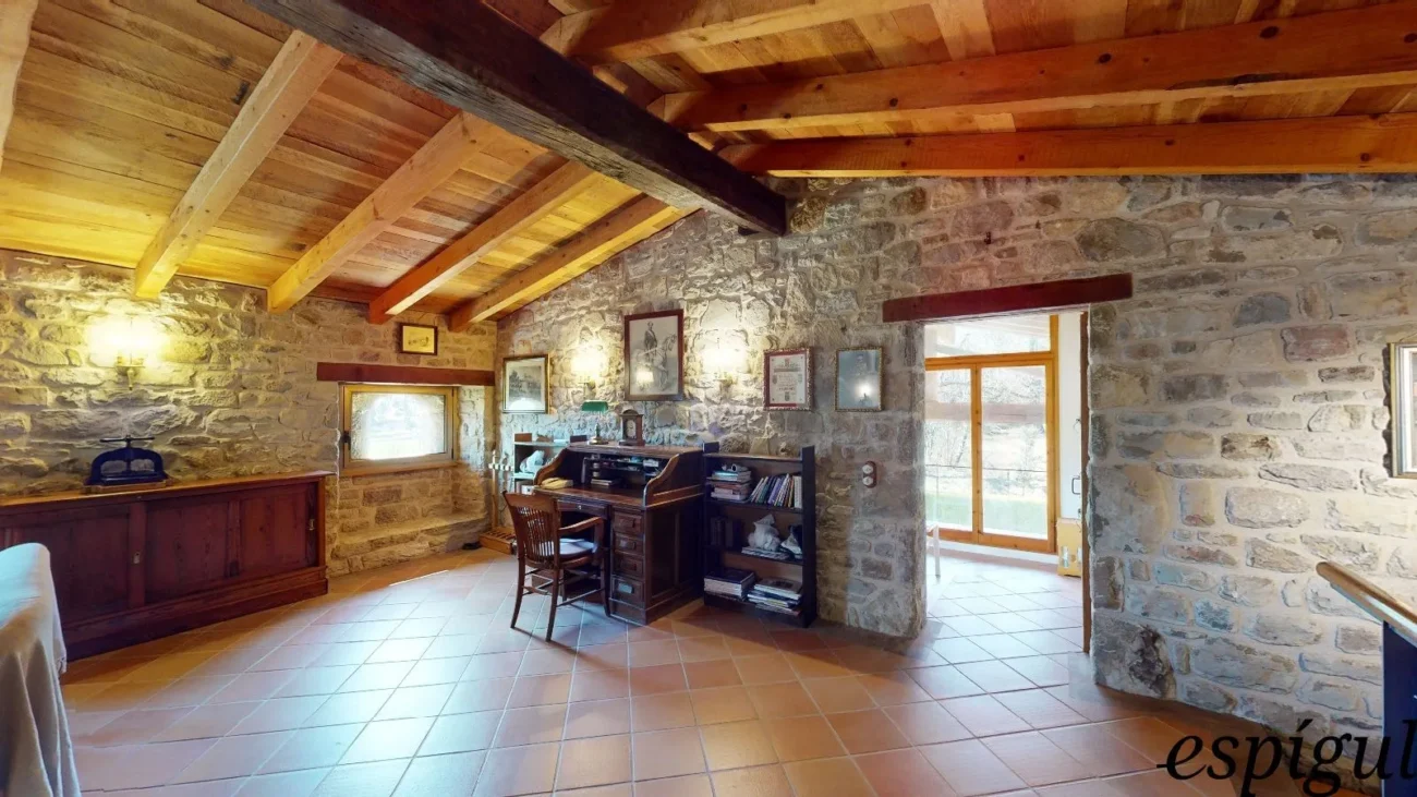 Totally refurbished farmhouse with charm