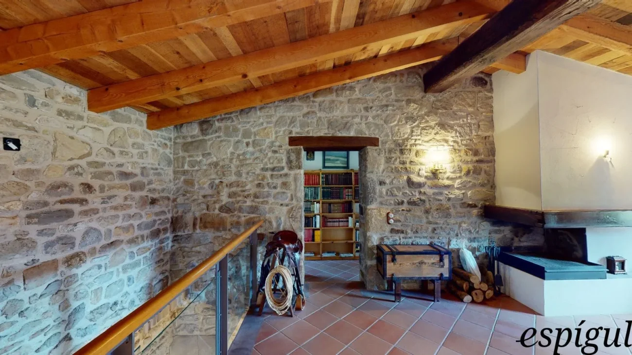 Totally refurbished farmhouse with charm