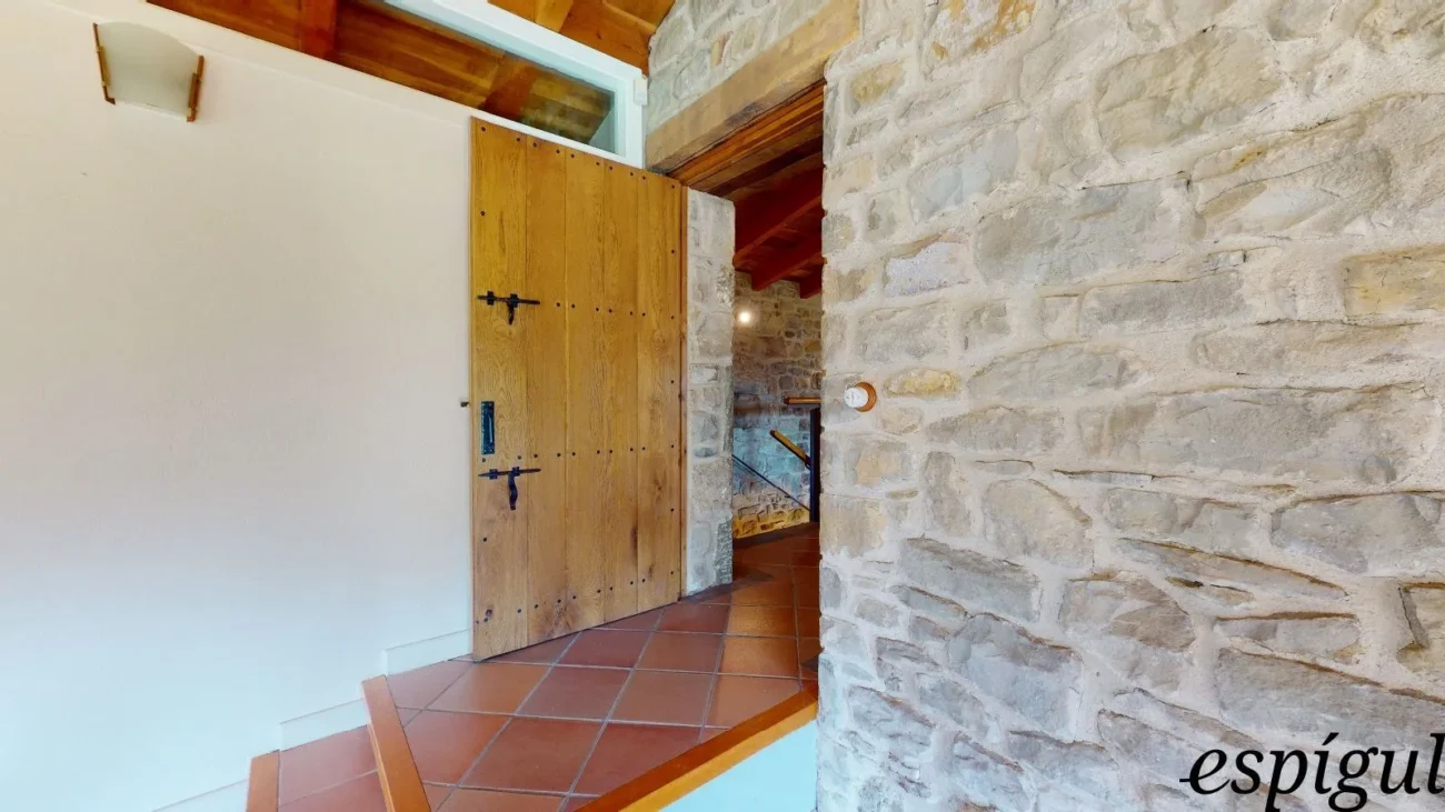 Totally refurbished farmhouse with charm