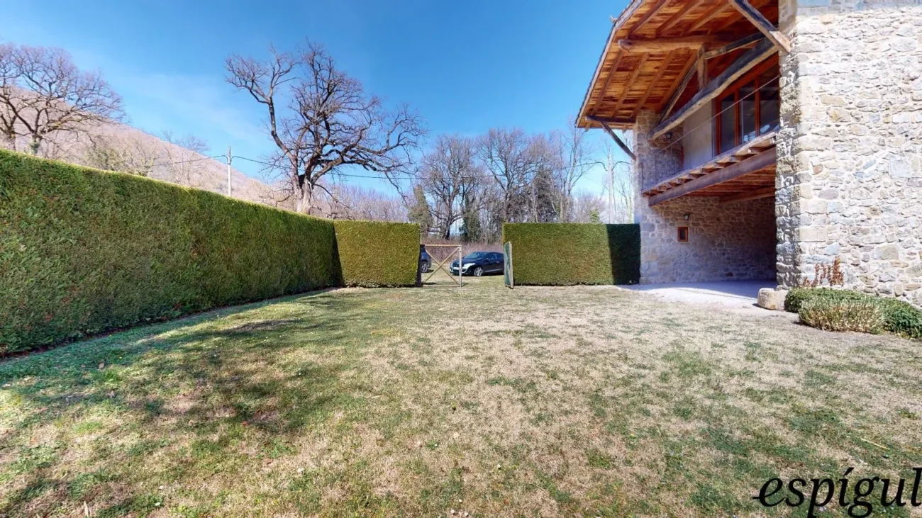 Totally refurbished farmhouse with charm