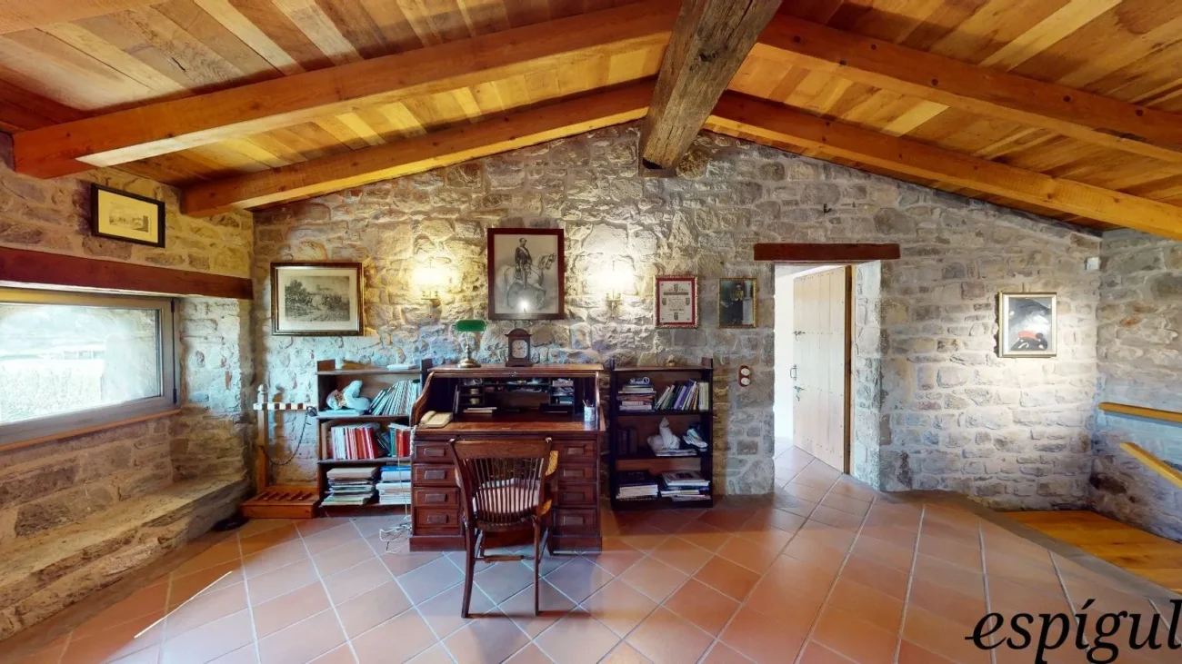 Totally refurbished farmhouse with charm