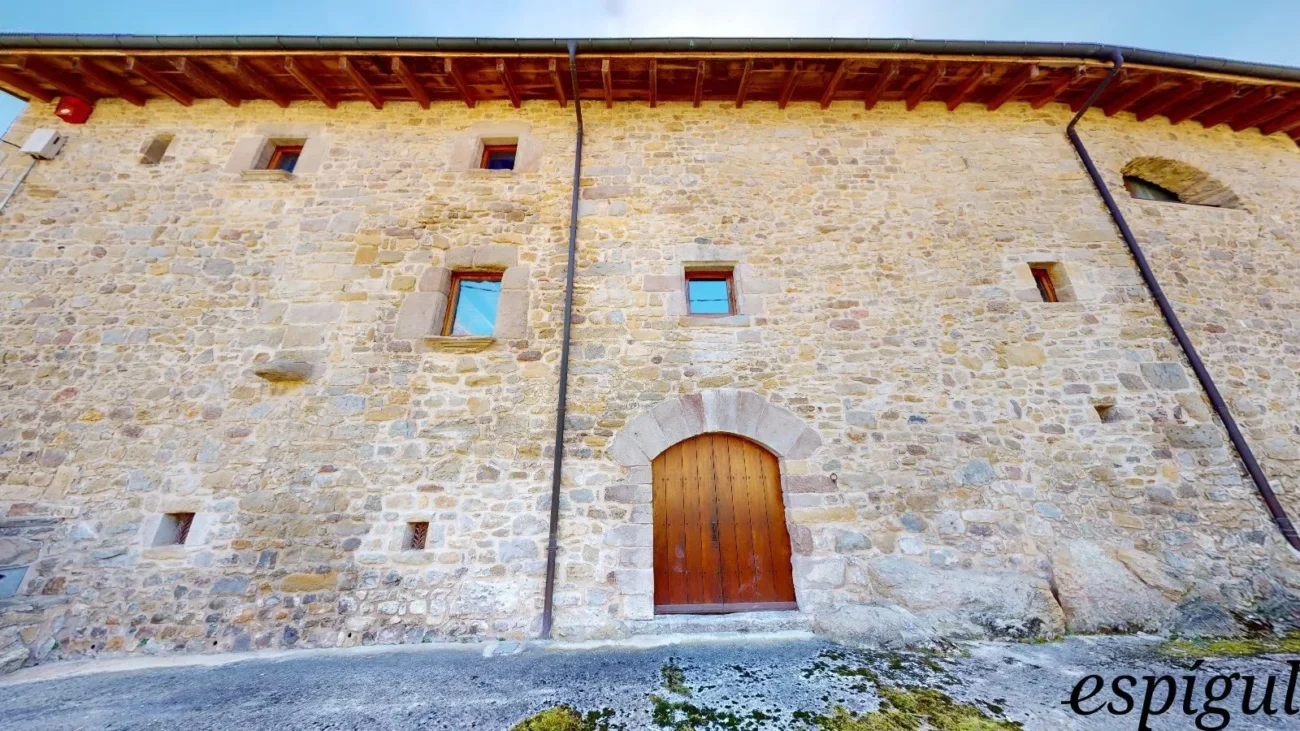 Totally refurbished farmhouse with charm