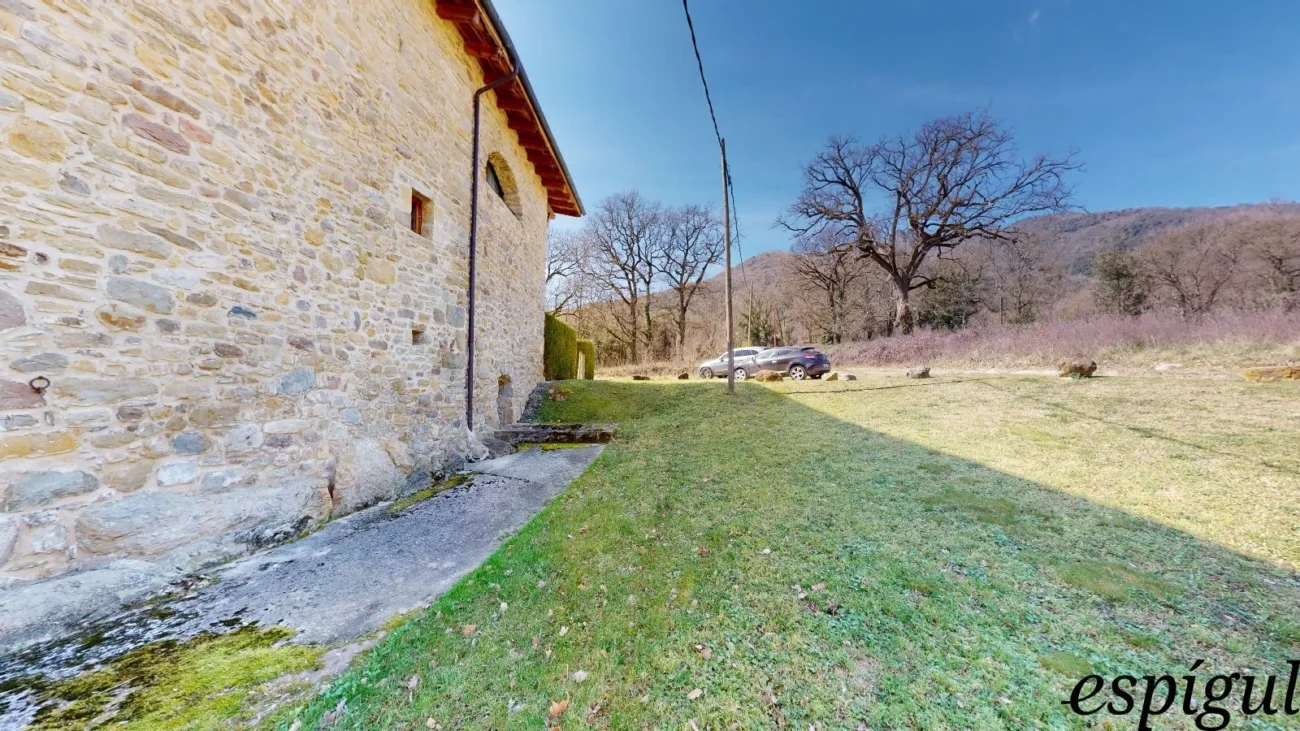 Totally refurbished farmhouse with charm