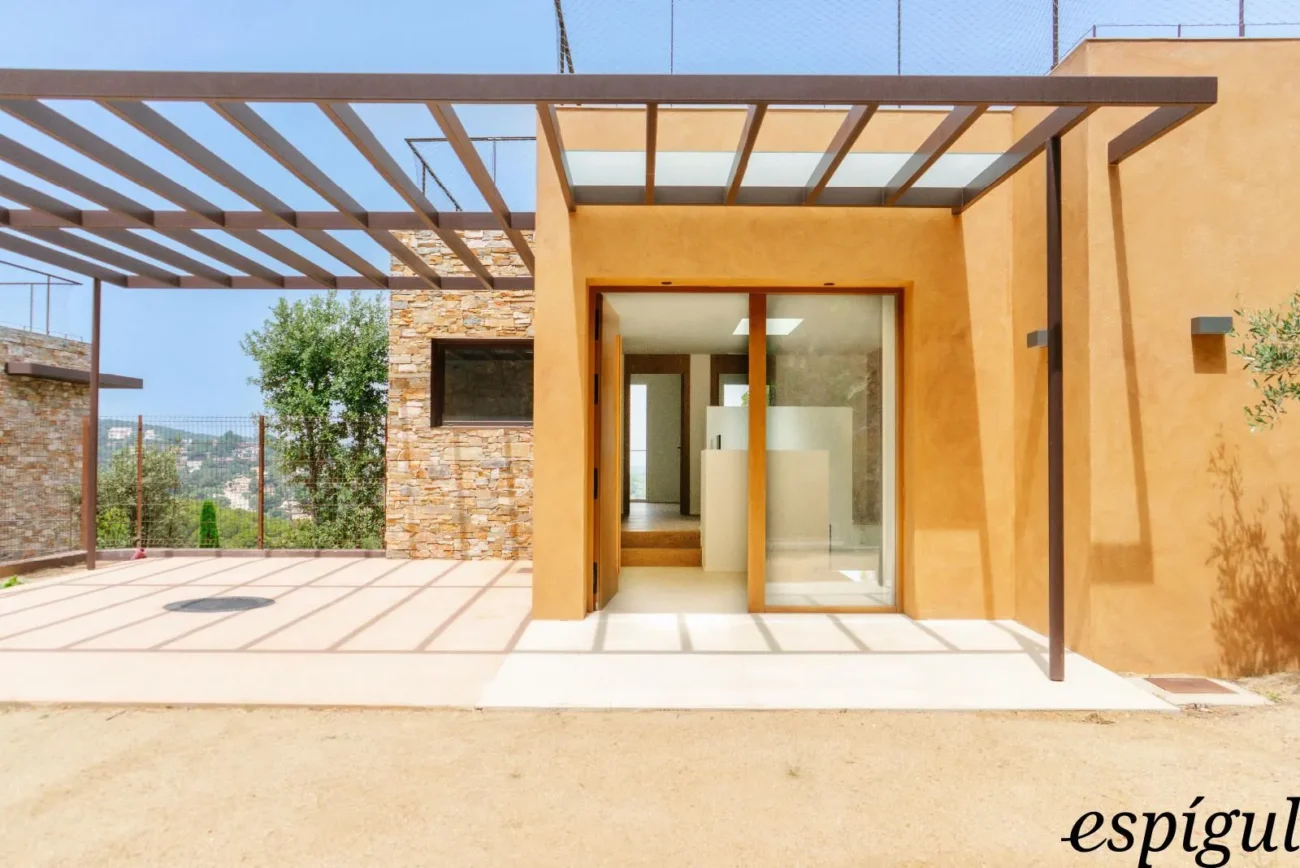 Luxury Villas with Sea Views in Begur