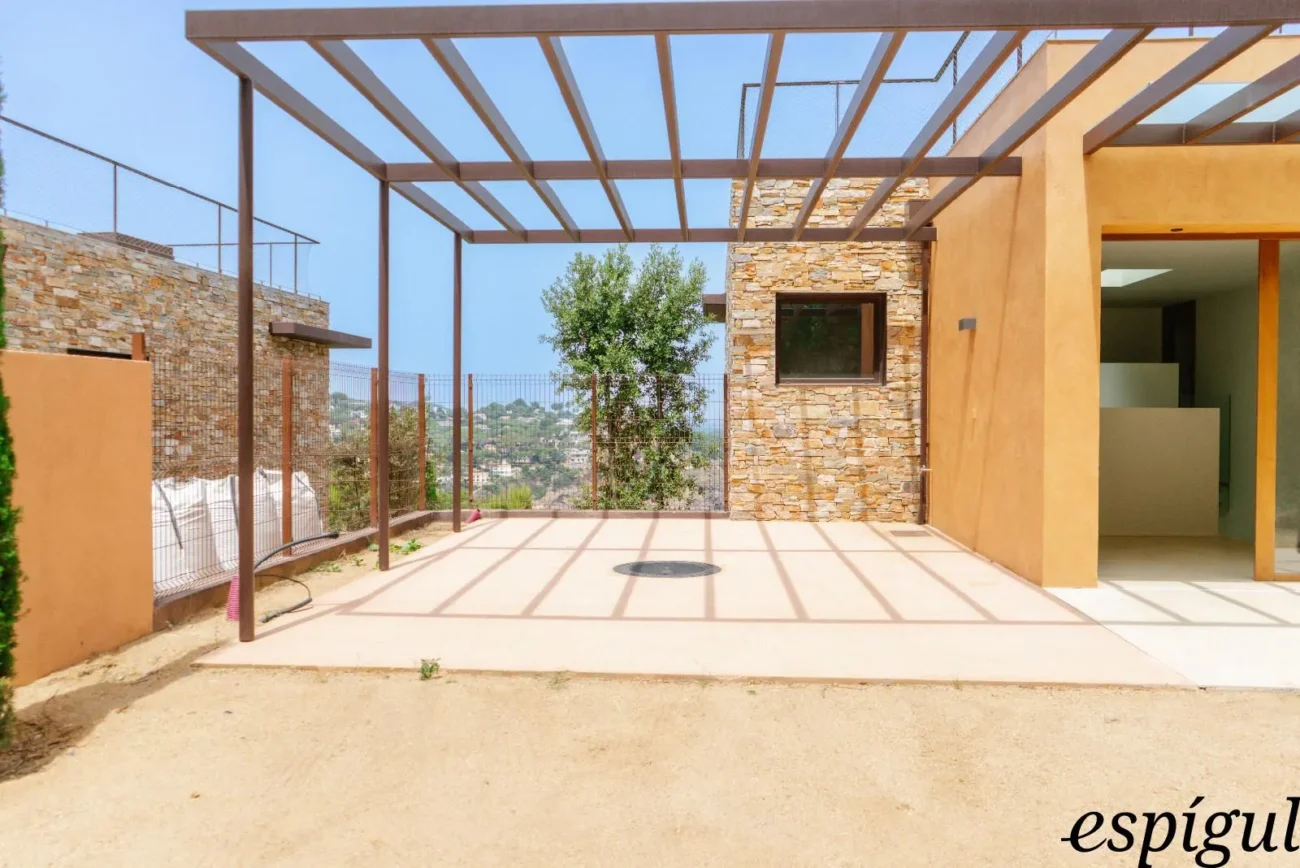 Luxury Villas with Sea Views in Begur