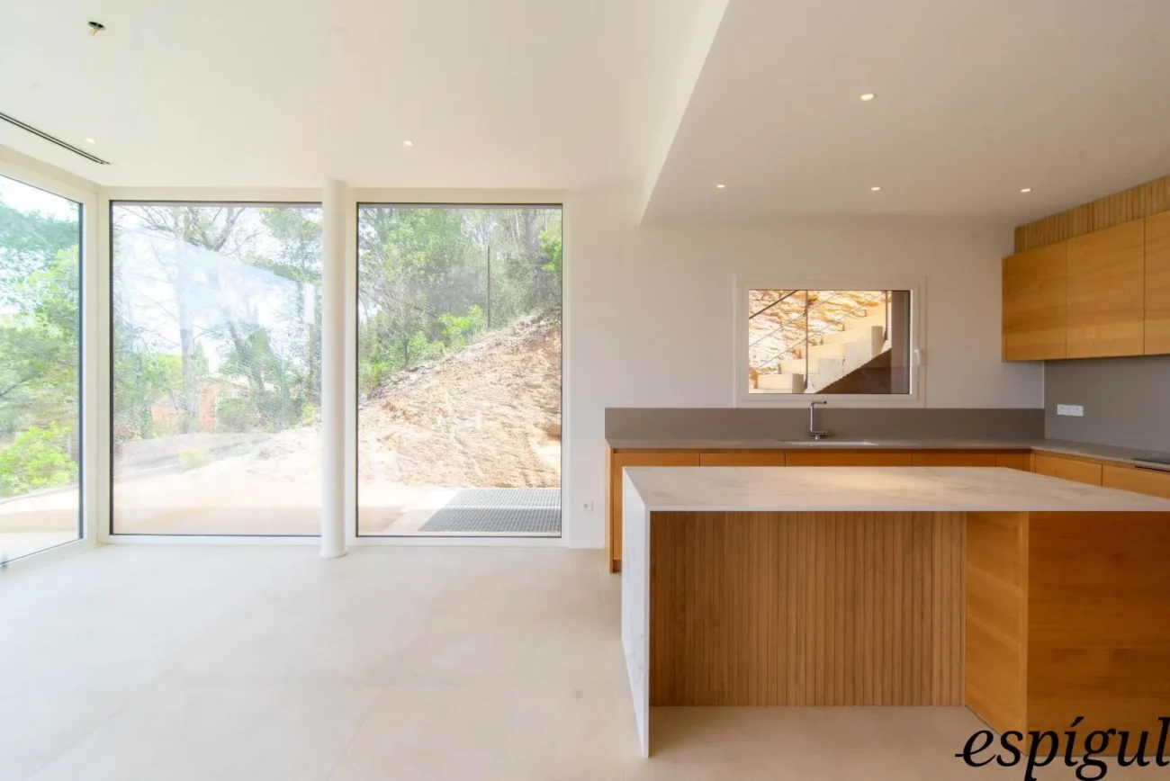 Luxury Villas with Sea Views in Begur