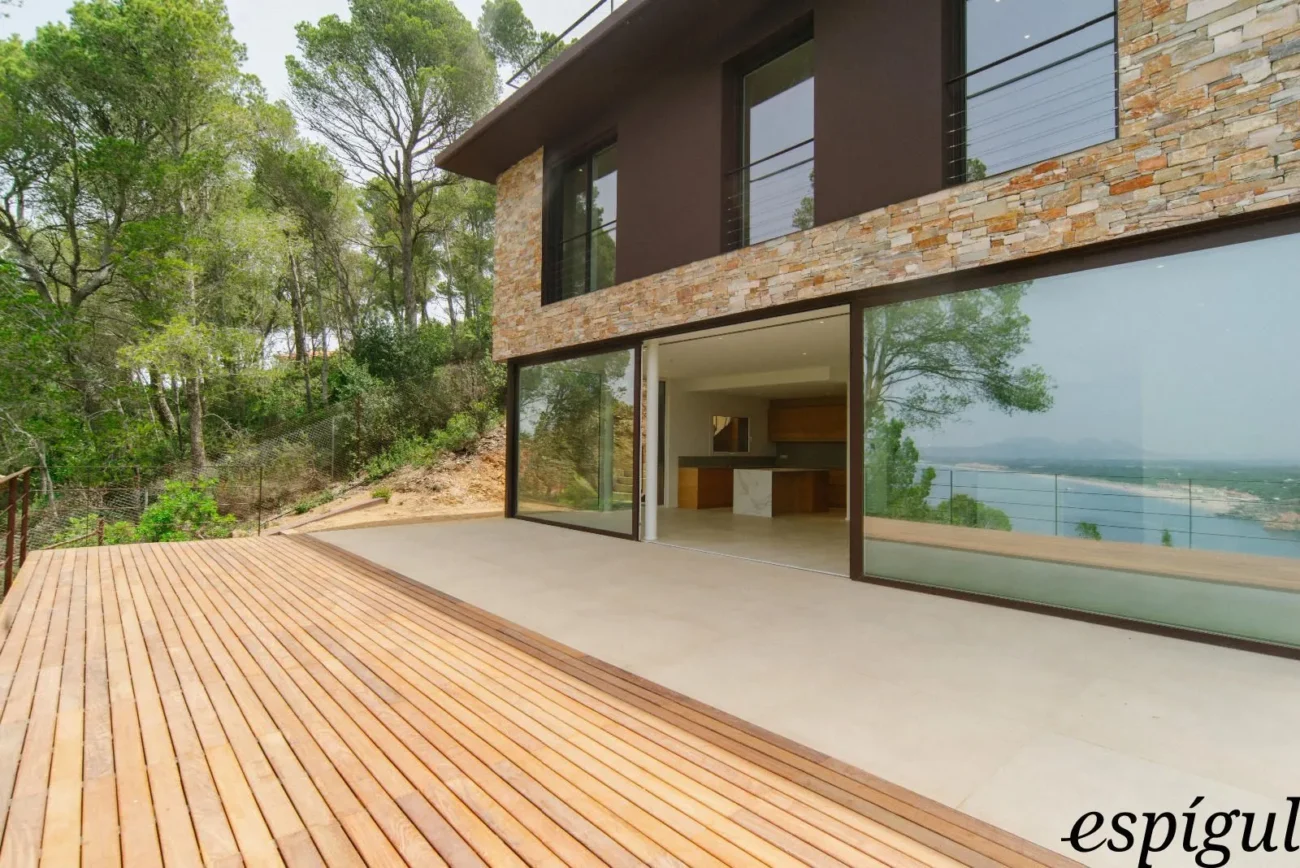 Luxury Villas with Sea Views in Begur