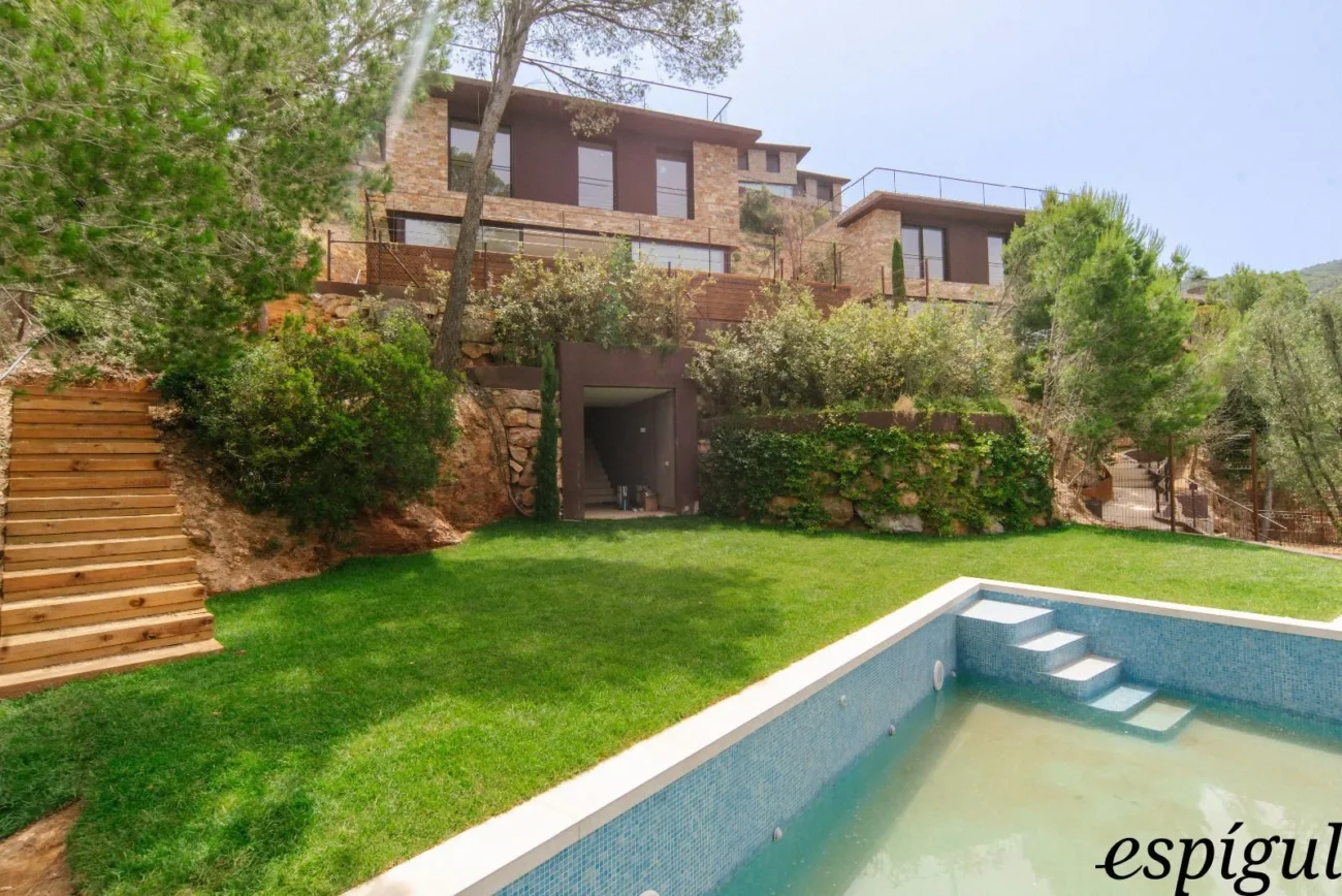 Luxury Villas with Sea Views in Begur