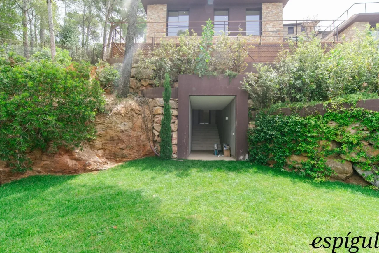 Luxury Villas with Sea Views in Begur
