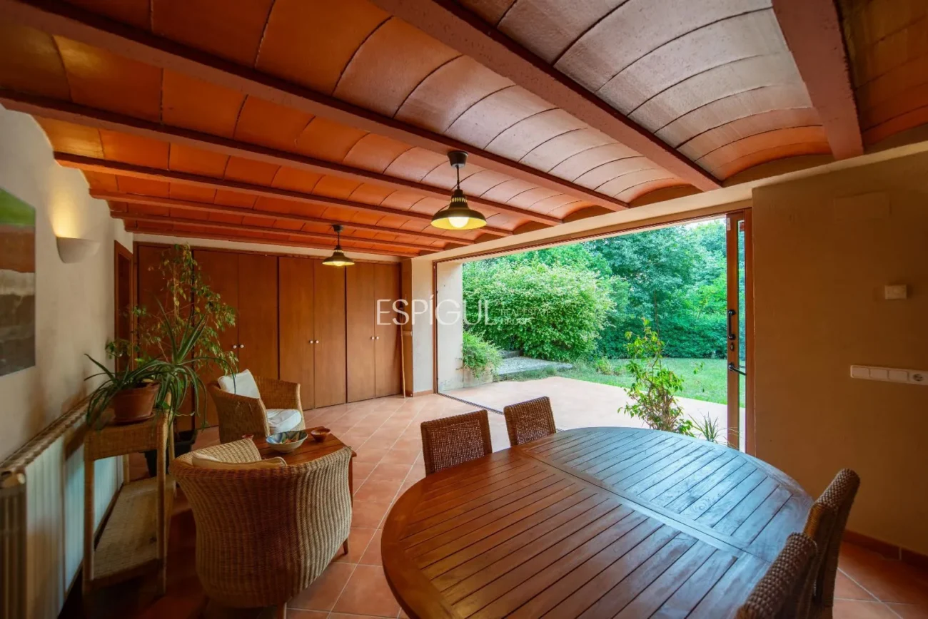 Дом в деревне в Палол-де-Ревардит