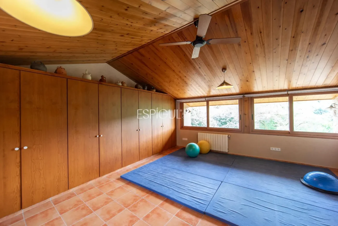 Дом в деревне в Палол-де-Ревардит