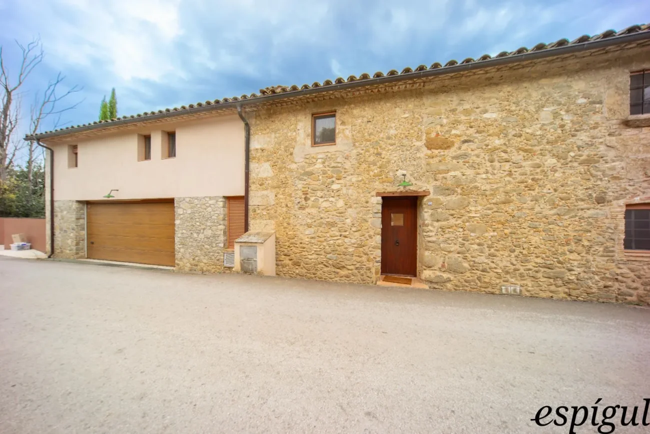 Casa de pueblo en Palol de Revardit