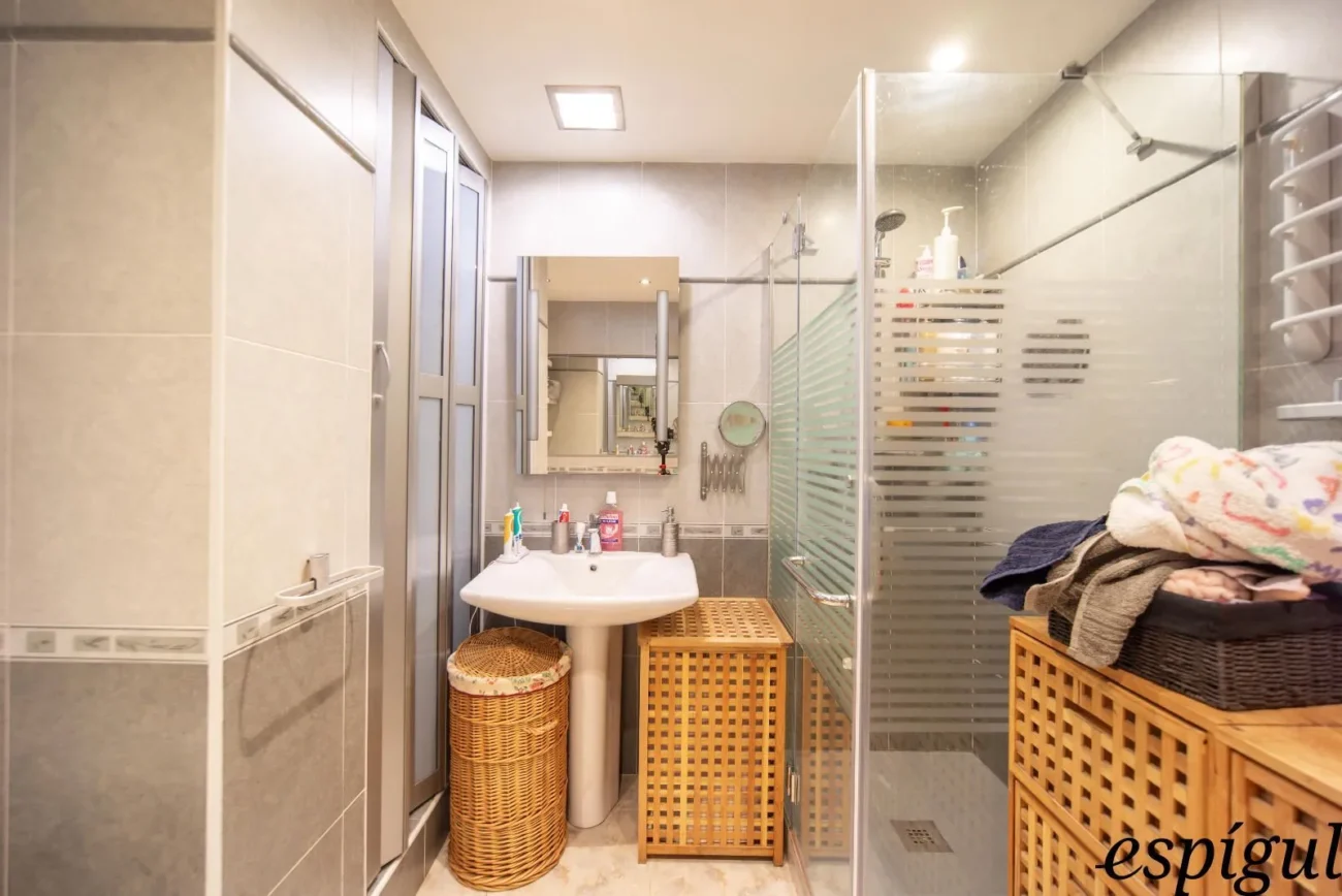 Nice apartment for sale in Sant Narcís