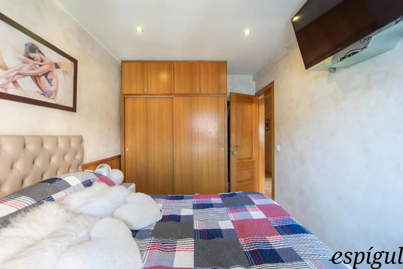 Nice apartment for sale in Sant Narcís