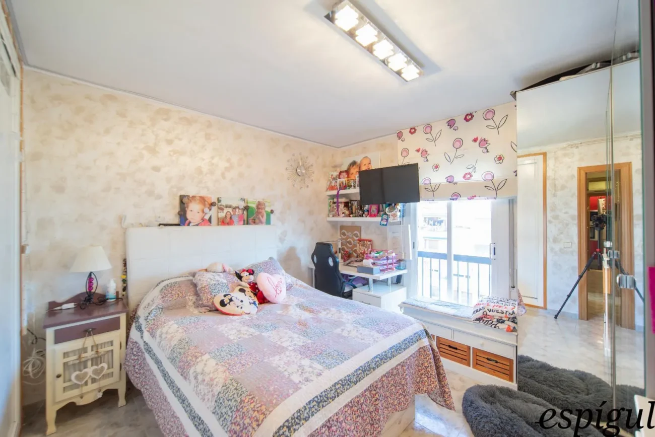 Nice apartment for sale in Sant Narcís
