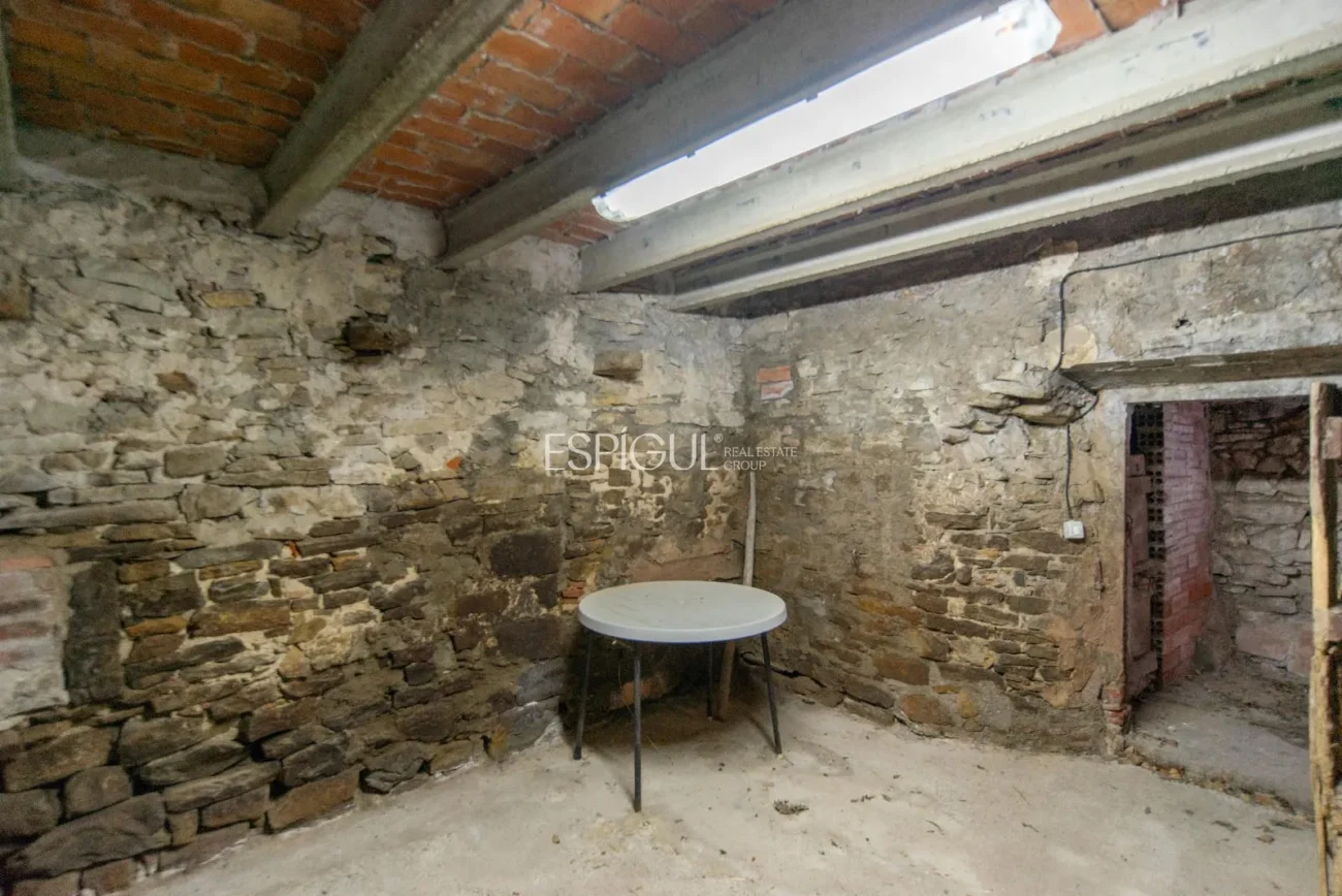 Charmantes Stadthaus mit Garten und Garage im Herzen von Gualta