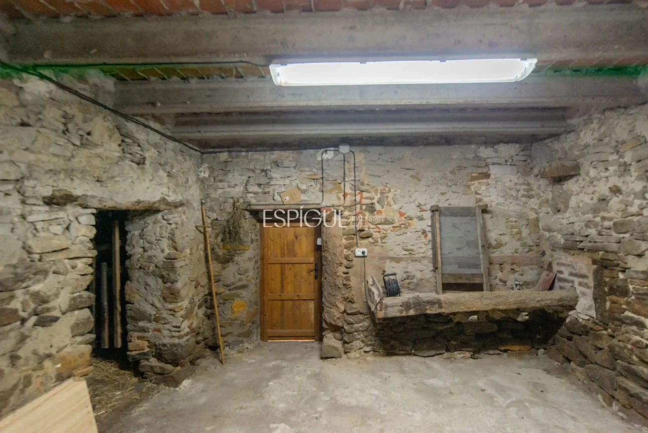 Charmantes Stadthaus mit Garten und Garage im Herzen von Gualta